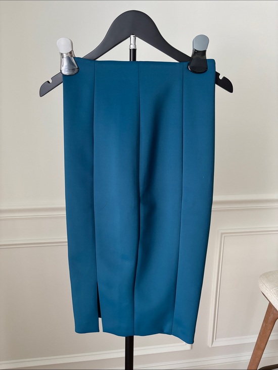 Marciano Dresses & Skirts - MARCIANO Teal Pencil Skirt SIZE XS